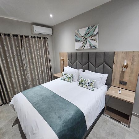 Casa De Luxe Hotel บัลลิโต ภายนอก รูปภาพ