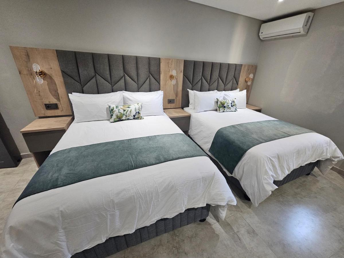 Casa De Luxe Hotel บัลลิโต ภายนอก รูปภาพ
