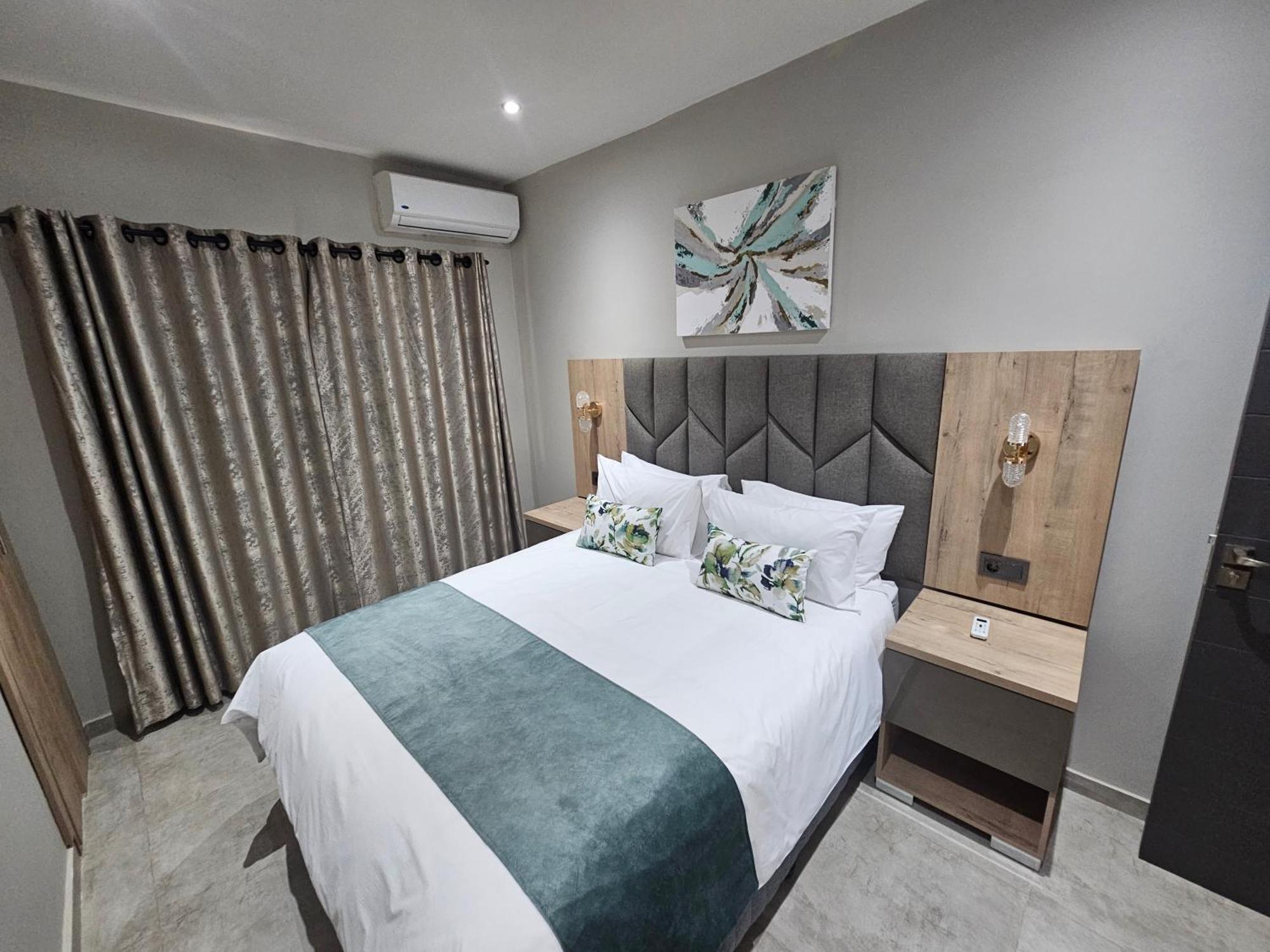 Casa De Luxe Hotel บัลลิโต ภายนอก รูปภาพ